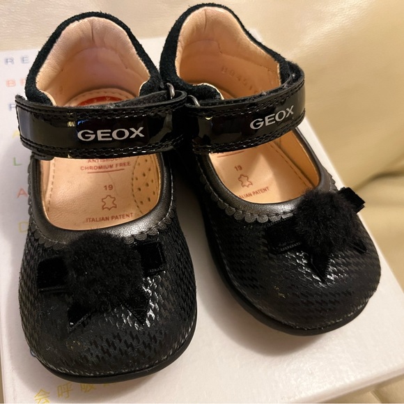NIB Geox baby shoes Sz19 (10-12M) - Picture 1 of 9